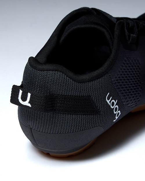 Distanza Carbon Cinder Black